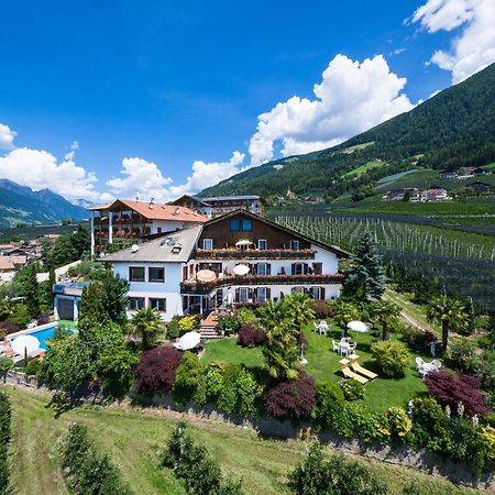 Pension Zum Burggraefler Schenna Bagian luar foto